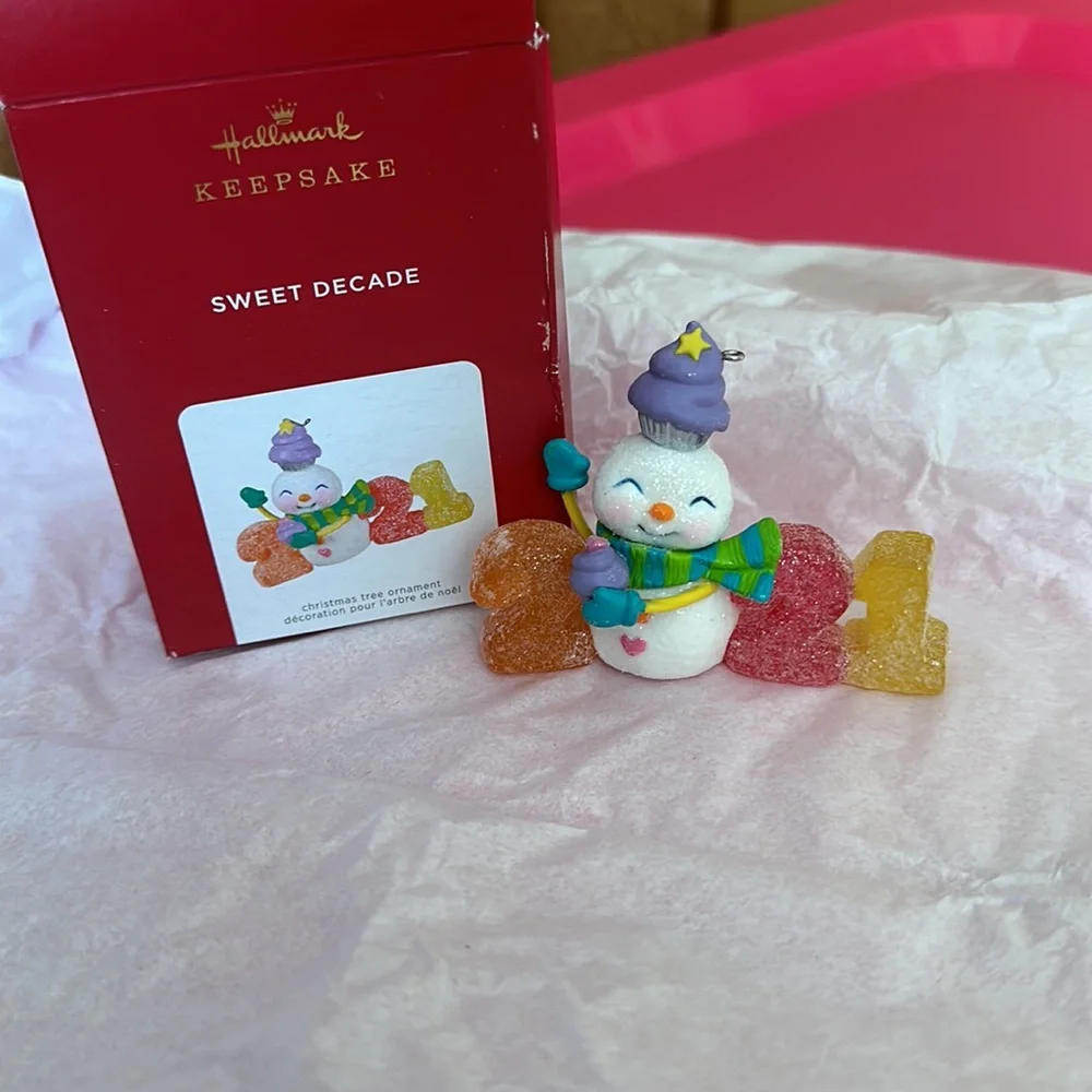 HALLMARK SWEET DECADE 2021 ORNAMENT: NEW IN PACKAGE